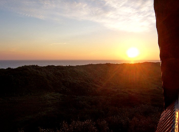 Sonnenaufgang über den Dünen