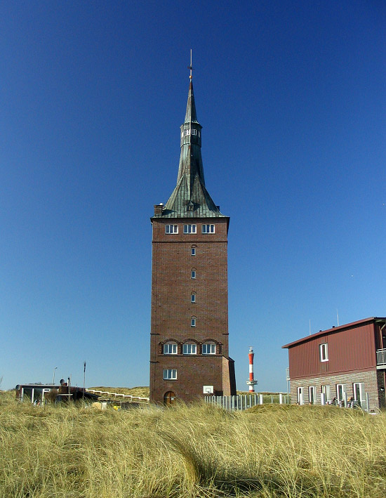 Der Westturm von Süden aus gesehen