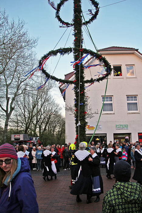 Maibaumaufstellen 2018