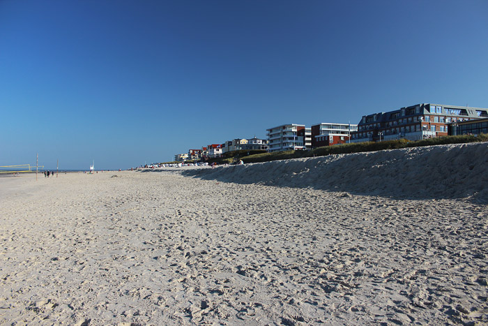 Strand mit Abbruchkante