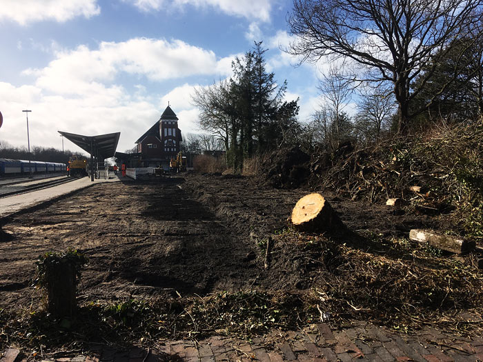 Arbeiten am neuen Bahnsteig