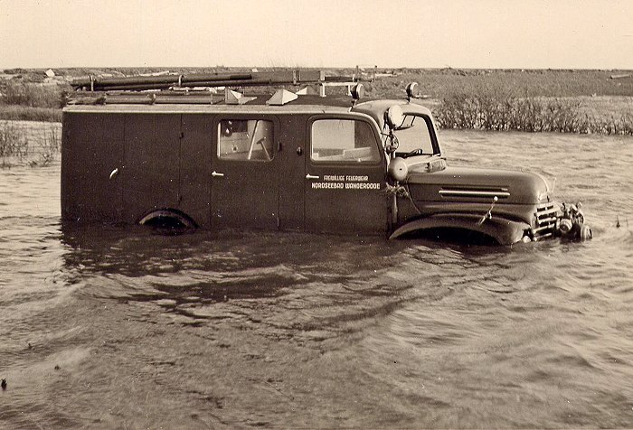 Sturmflut 1962. Feuerwehrfahrzeug