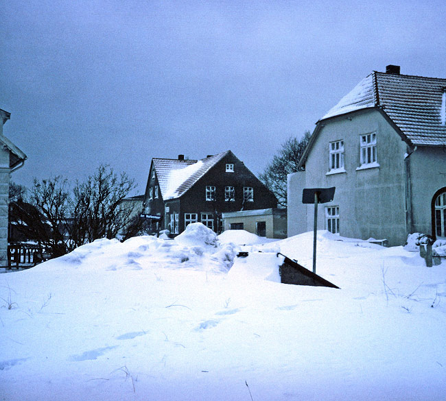 Straßenkreuzung im Katastrophenwinter