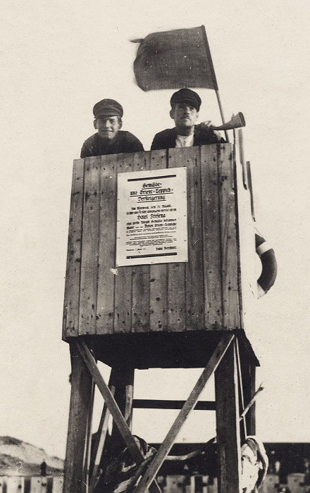 Auf dem Rettungsturm