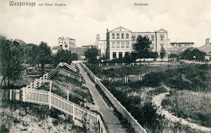 Dorfplatz mit Hotel Jürgens