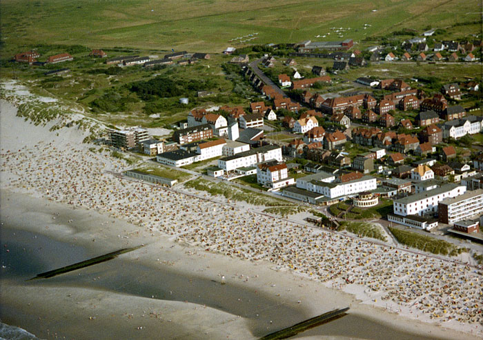 Luftaufnahme Vom Strand Und Vom Dorf Historische Inselbilder