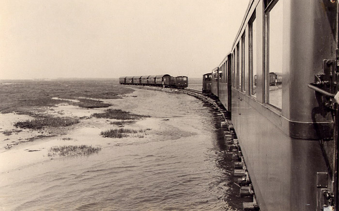 Inselbahn-Züge im Westen