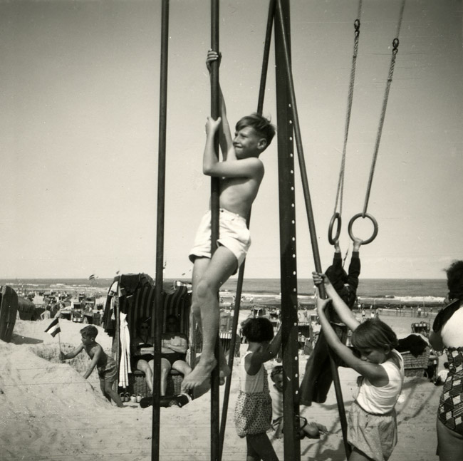 Klettergerüst am Hauptstrand