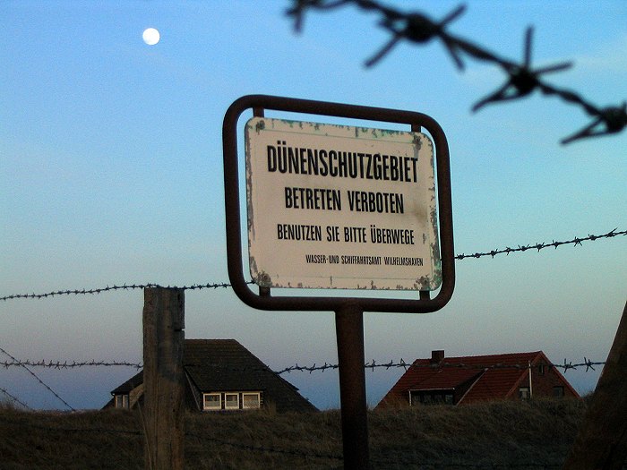Hinweisschild »Dünenschutzgebiet«