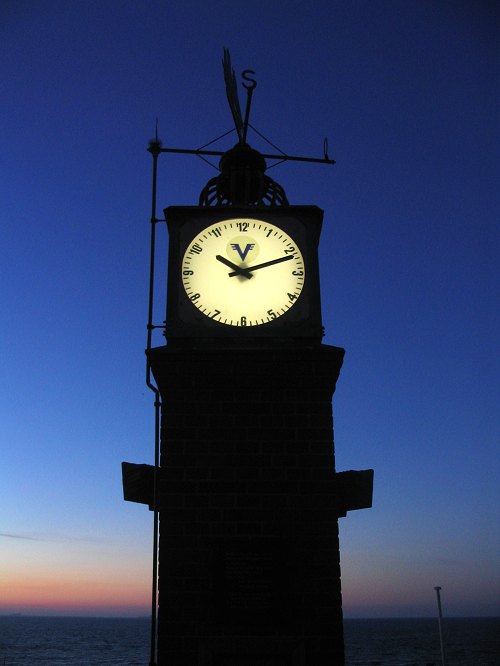 Die Uhr