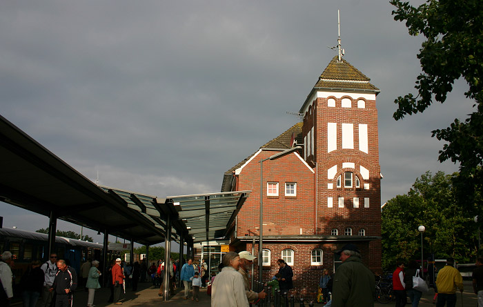 Am Dorfbahnhof