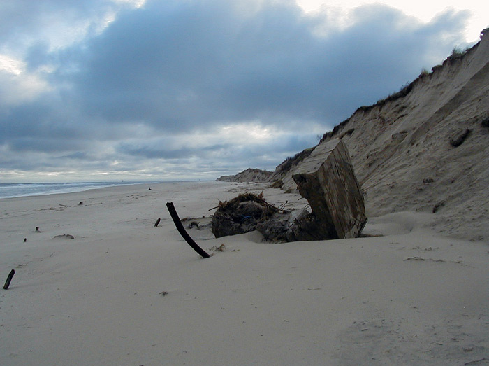 Bunkerreste in den Dünen