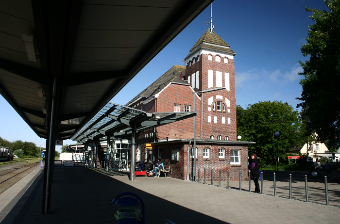 Warten auf den Zug
