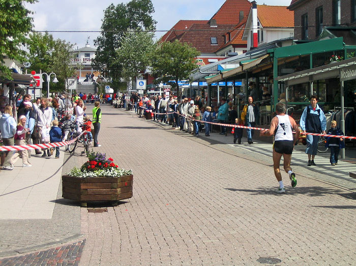 Zedeliusstraße während des Westturm-Laufs
