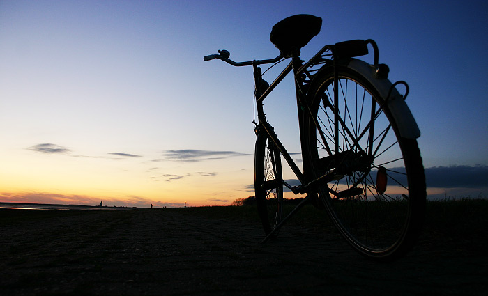 Fahrrad in der Dämmerung