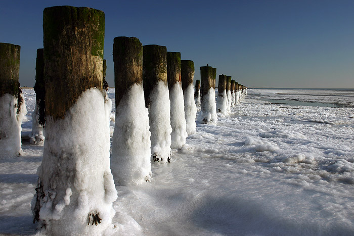 Pfähle am Ostende