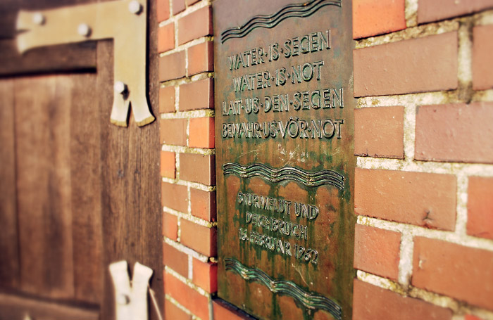 Gedenktafel zur Sturmflut 1962