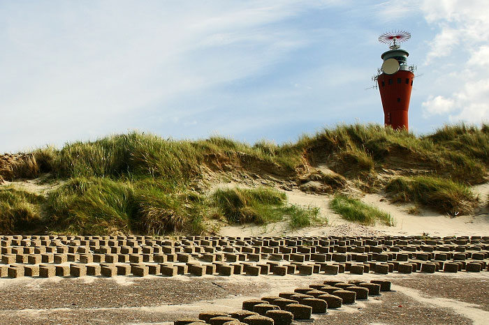 Deckwerk und Neuer Leuchtturm