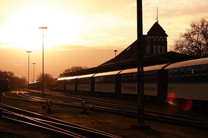 Abendstimmung am Dorfbahnhof