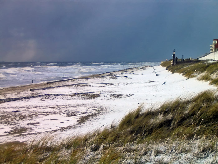 Winterlicher Hauptstrand
