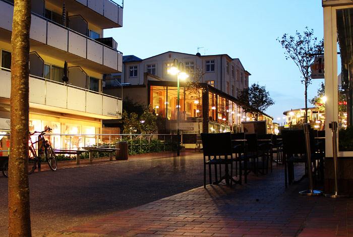 Abends im Dorf