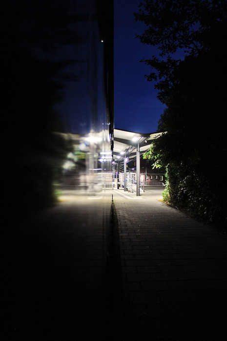 Auf dem Bahnsteig