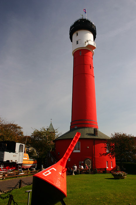 Alter Leuchtturm im Frühherbst