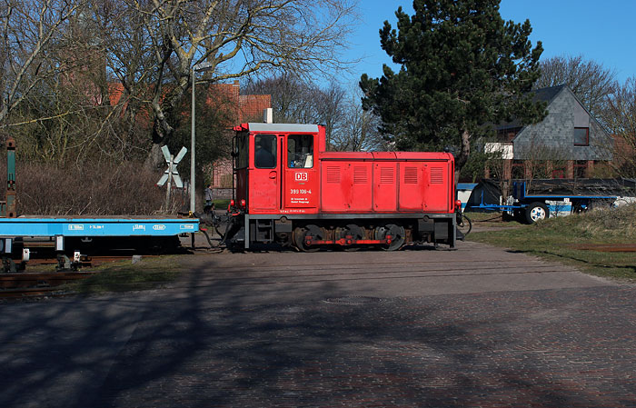 Am Bahnübergang