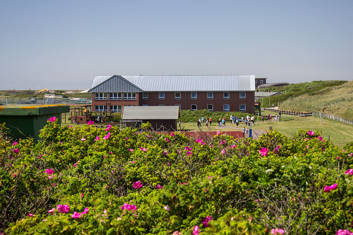 B&uuml;nder Heim von Osten her gesehen