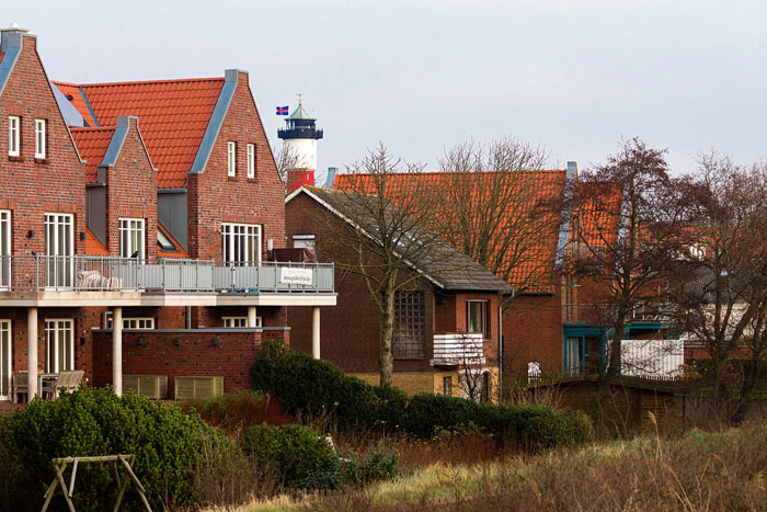 Häuser entlang der Bahnstrecke