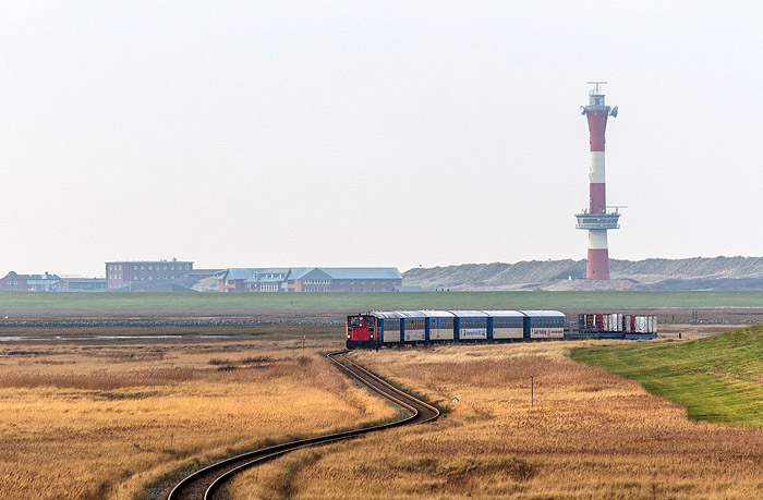 Nahende Inselbahn