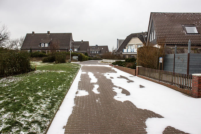 Halb verschneite Richthofenstraße