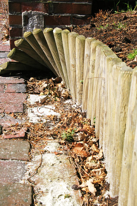 Holzzaun in der Straße Am Wattenmeer