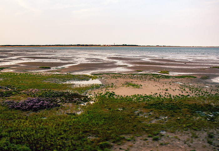 Wattenmeer vom Zug aus gesehen