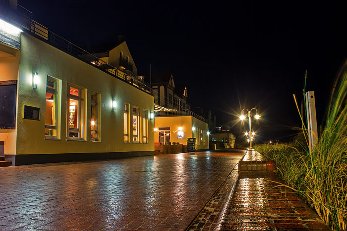 Strandpromenade mit Kaiserhof