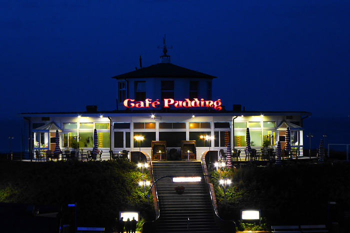 Café Pudding am Abend