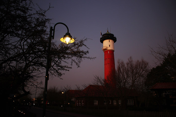 Alter Leuchtturm im Dämmerlicht