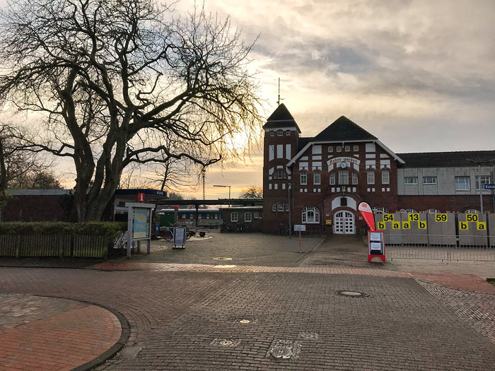 Bahnhofsvorplatz