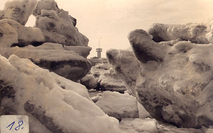 Eisschollen am Hauptstrand