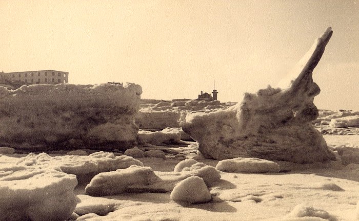 Eisschollen am Hauptstrand
