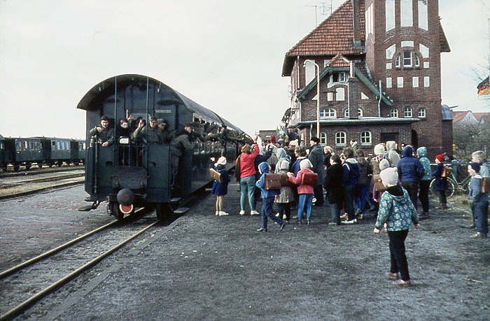 Sturmflut 1962. Abreise der Soldaten