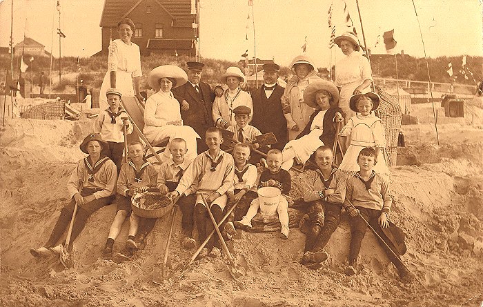 Gruppenfoto am Strand