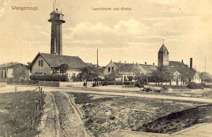 Leuchtturm und Kirche