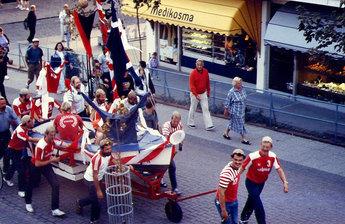 Aufmarsch zum »Treppefegen«