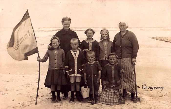 Gruppenfoto am Strand