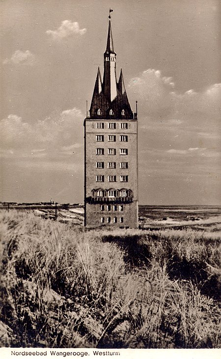 Frontalansicht des Westturms