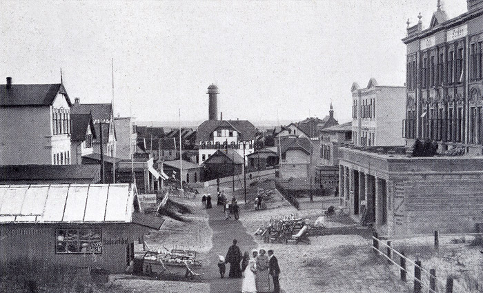 Hauptstraße vom Dünenbakenhügel gesehen