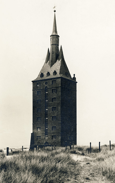 Neu erbauter Westturm