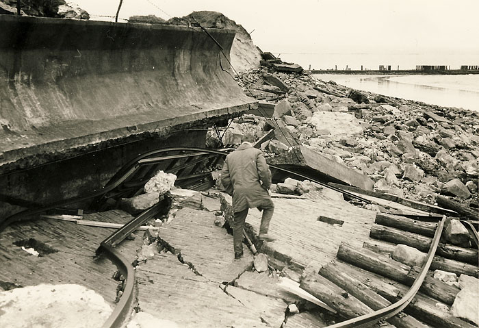Sturmflut 1962. Zerstörte Strandmauer