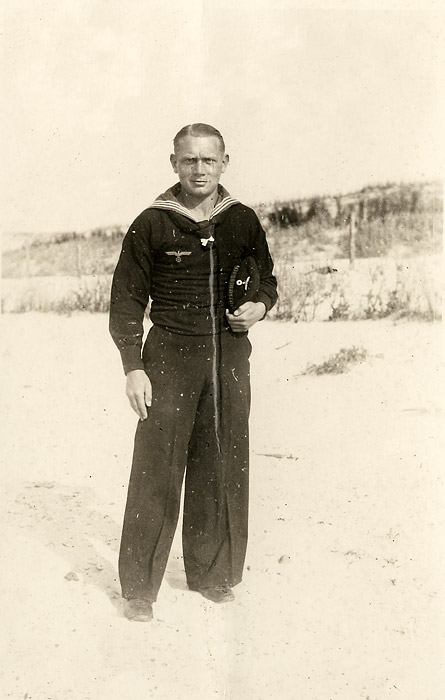 Soldaten-Portrait am Strand